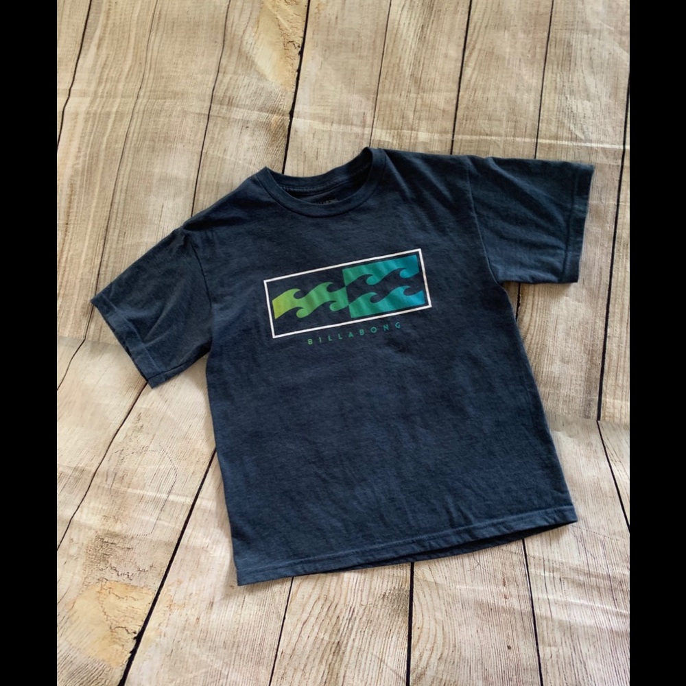 Billabong blue t-shirt with waves